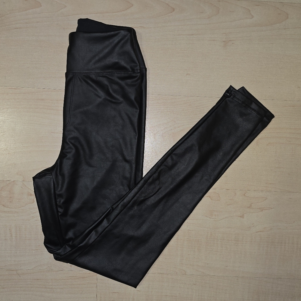 NWT Aerie Real Luxe Faux Leather Leggings Size: Small